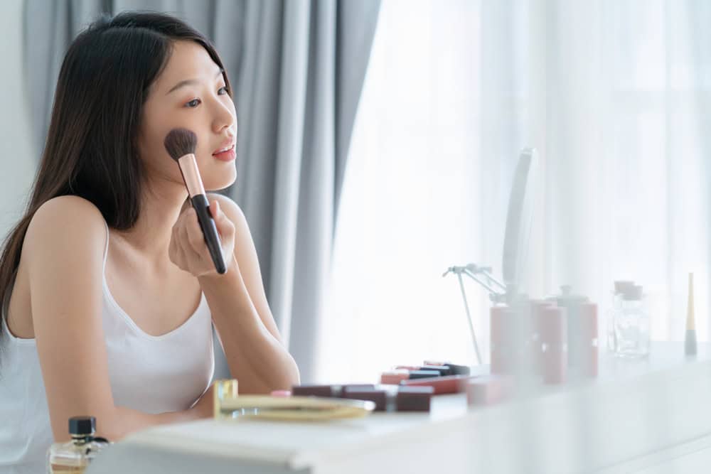 หนึ่งในพฤติกรรม Gen Z คือ มองหาเครื่องสำอางที่ใช้ส่วนผสมจากธรรมชาติ